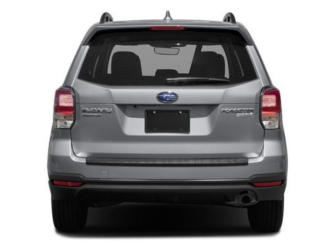 Used 2017 Subaru Forester 2.5i Limited AWD/4WD image 8