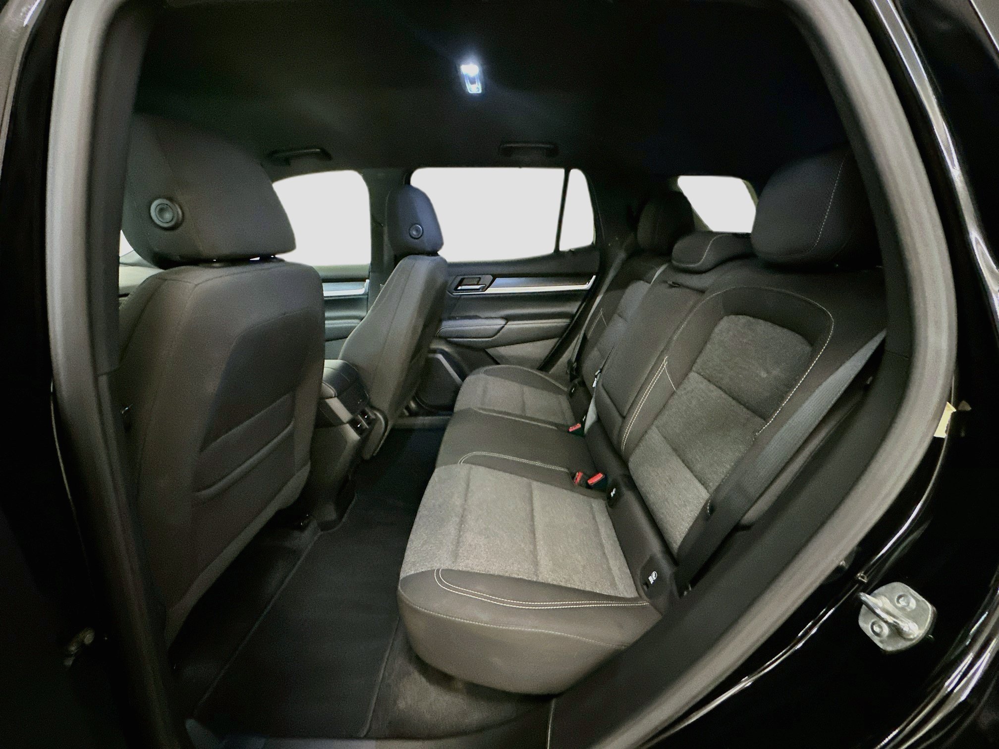 Used 2025 GMC Terrain Elevation AWD/4WD image 29