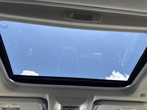 Used 2024 Toyota RAV4 XLE image 16