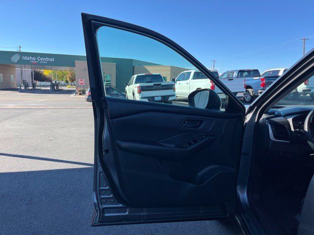 Used 2024 Nissan Rogue S AWD/4WD image 24
