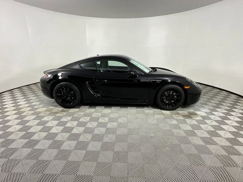 Used 2024 Porsche 718 Cayman image 5