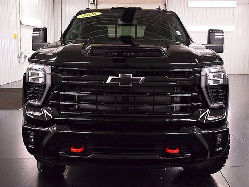 New 2026 Chevrolet Silverado 2500 LT image 2