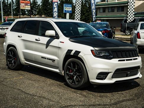 Used 2019 Jeep Grand Cherokee SRT AWD/4WD image 6