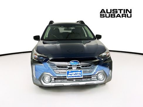 Certified 2025 Subaru Outback Premium image 3