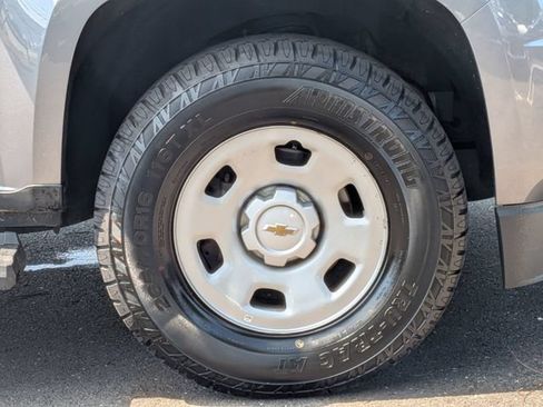Used 2018 Chevrolet Colorado W/T RWD image 30