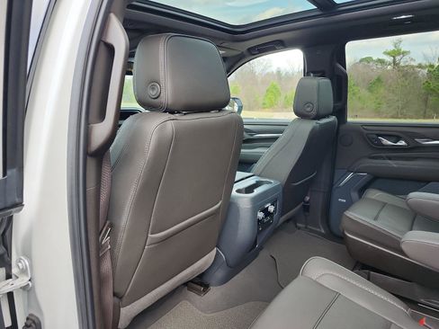 Certified 2023 GMC Yukon Denali image 13