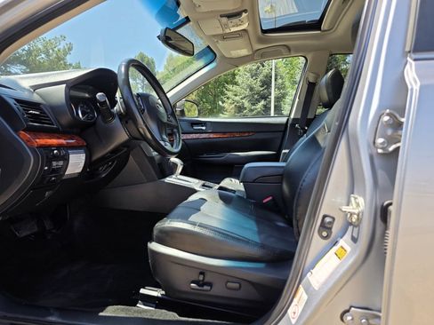 Used 2012 Subaru Outback 3.6R Limited w/ Moonroof Pkg AWD/4WD image 14