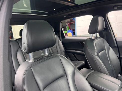 Used 2019 Audi Q7 2.0T Premium w/ Convenience Package AWD/4WD image 35