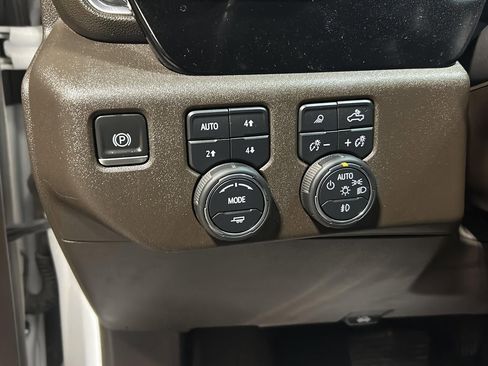 Used 2023 Chevrolet Silverado 1500 LTZ w/ LTZ Convenience Package II image 28