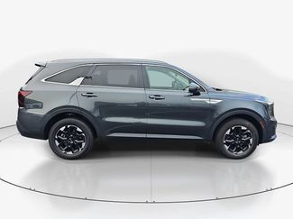 Used 2024 Kia Sorento S AWD/4WD video 2