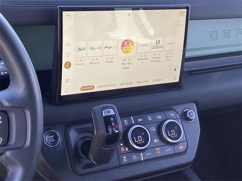 Used 2023 Land Rover Defender 110 75th Limited Edition image 13