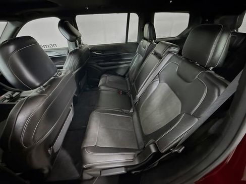 Used 2024 Jeep Grand Cherokee L Altitude image 23