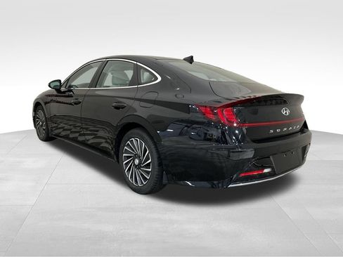 Used 2023 Hyundai Sonata SEL FWD image 3
