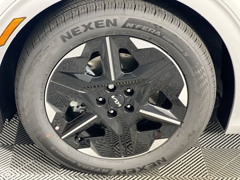 New 2025 Kia EV6 GT-Line image 13