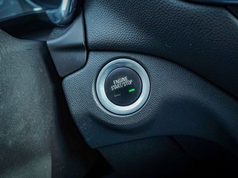 Used 2020 Chevrolet Equinox LT image 24