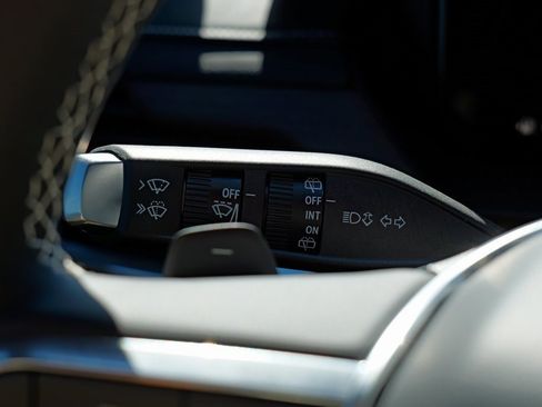 New 2026 GMC Acadia Denali w/ Super Cruise Package image 18