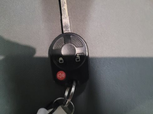 Used 2016 Ford Escape SE FWD image 32