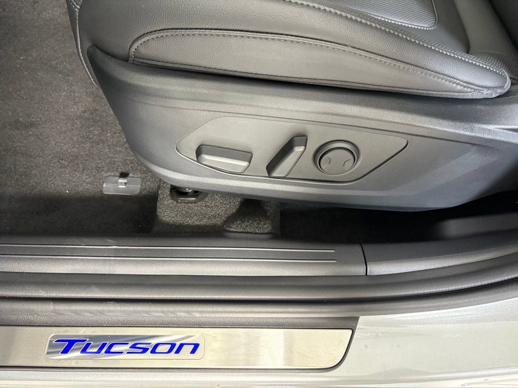 New 2026 Hyundai Tucson SEL FWD image 15