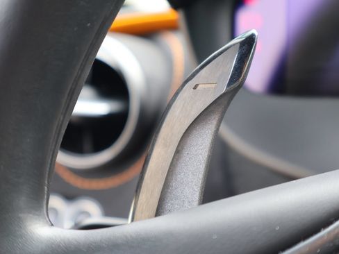 Used 2025 McLaren 750S Spider RWD image 24
