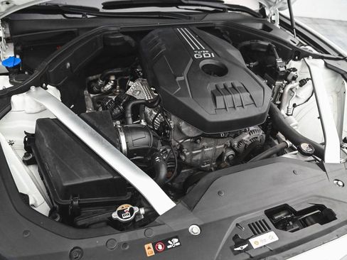 Used 2023 Genesis G70 2.0T image 34