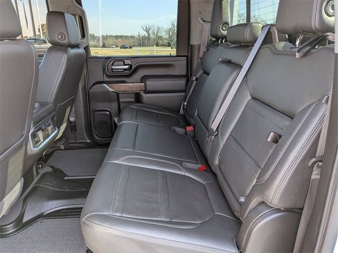 Used 2021 GMC Sierra 2500 Denali w/ Denali Ultimate Package image 12