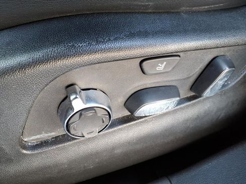 Used 2023 Cadillac XT4 Sport image 12