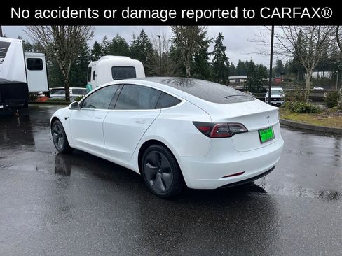 Used 2020 Tesla Model 3 Standard Range Plus image 5