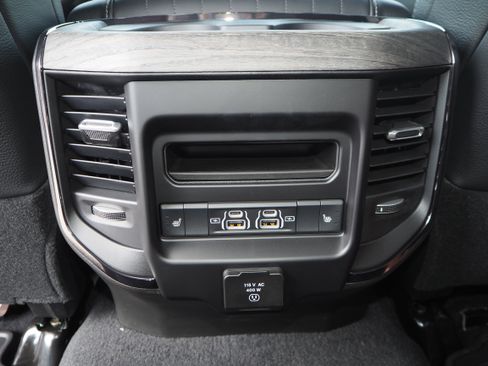 New 2025 RAM 2500 Limited image 21