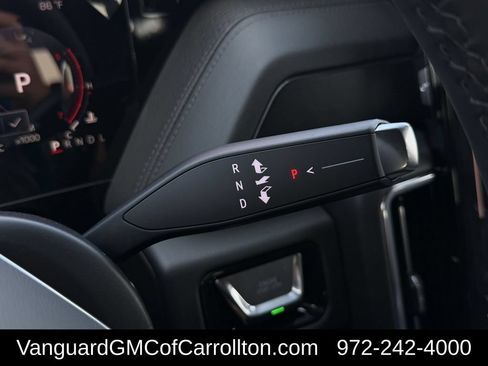 New 2026 GMC Yukon Denali w/ Denali Reserve Package AWD/4WD image 15