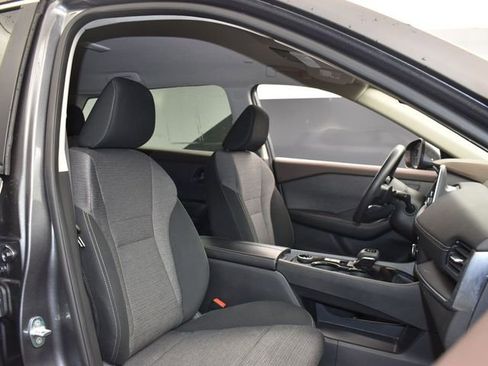 Used 2023 Nissan Rogue SV AWD/4WD image 12