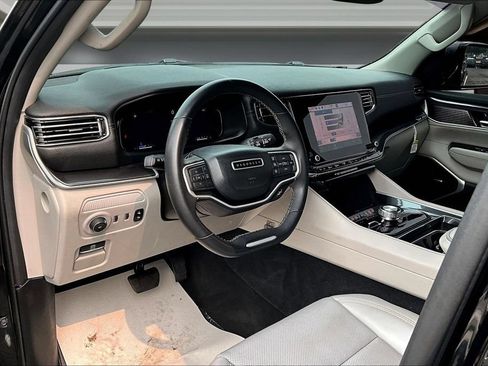 Used 2022 Jeep Wagoneer Series I w/ Convenience Group I AWD/4WD image 17
