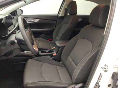 Used 2023 Kia Forte LXS FWD image 17