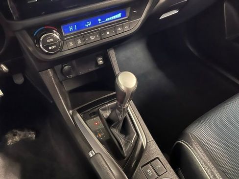 Used 2015 Toyota Corolla S image 28