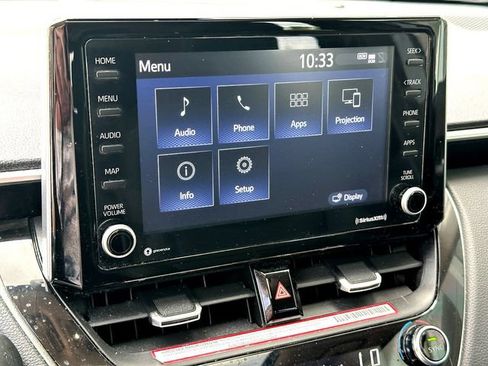 Used 2022 Toyota Corolla Cross XLE w/ Convenience Package FWD image 14