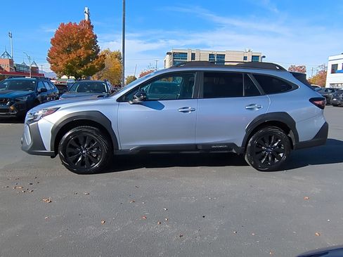 Certified 2024 Subaru Outback Onyx Edition image 7