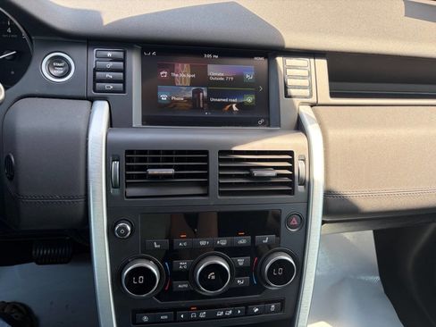 Used 2018 Land Rover Discovery Sport HSE AWD/4WD image 20
