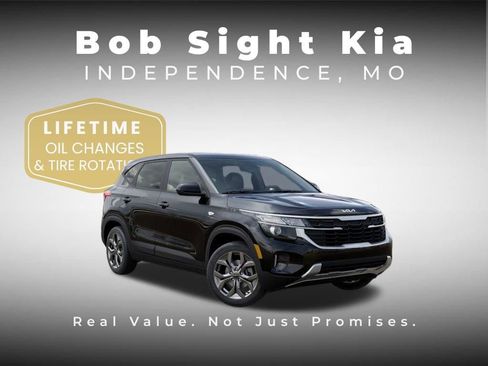 New 2026 Kia Seltos LX FWD image 8