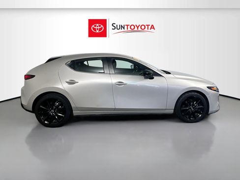 Used 2024 MAZDA MAZDA3 s FWD image 2