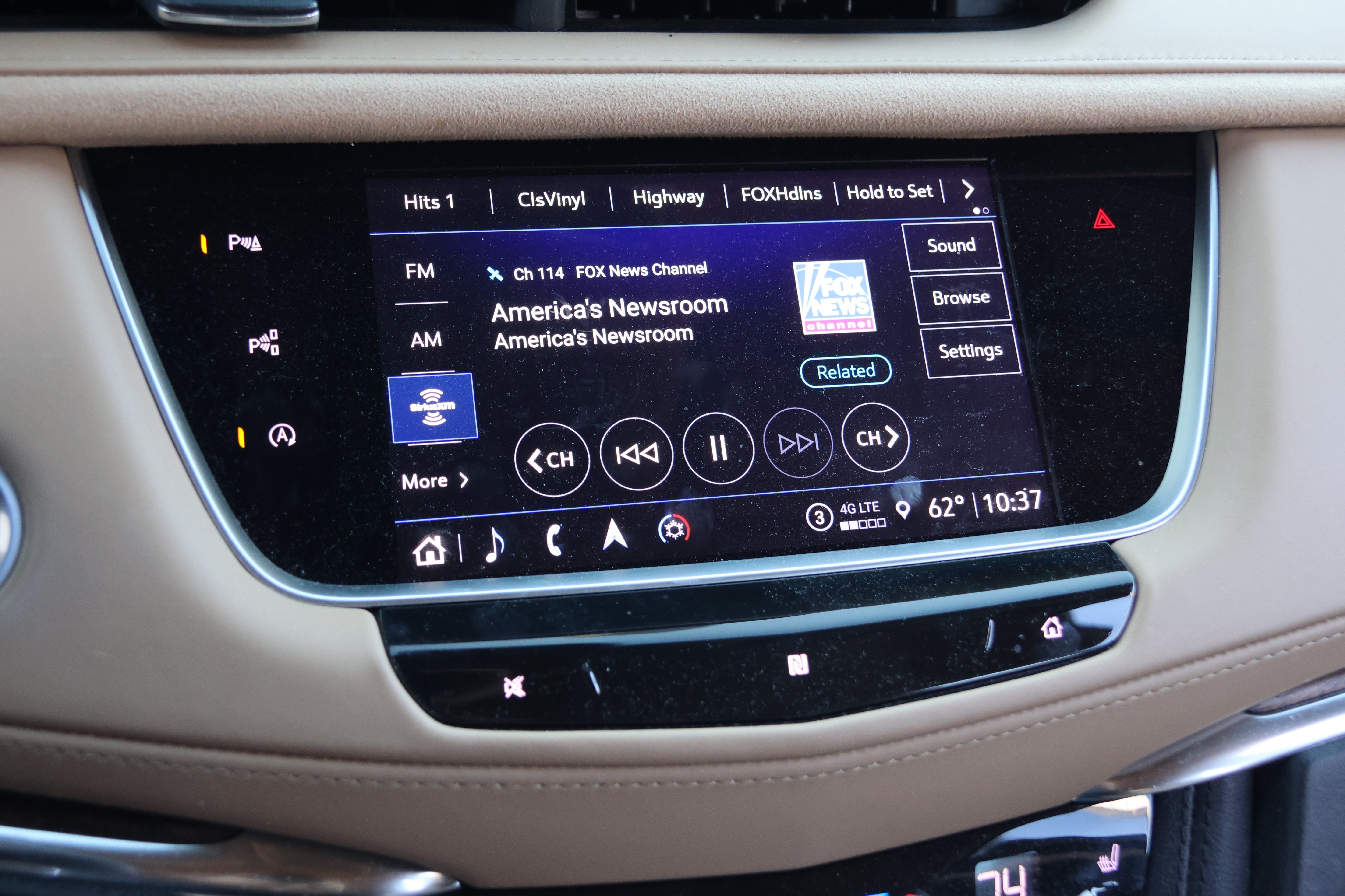 Used 2021 Cadillac XT5 Premium Luxury w/ Platinum Package FWD image 22
