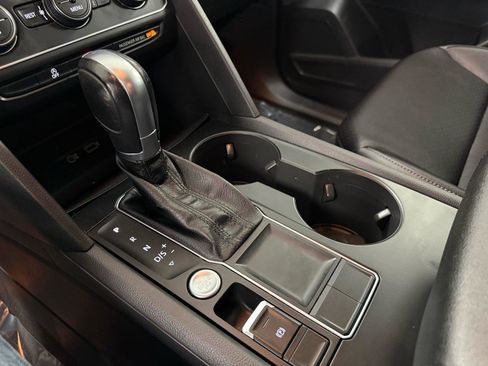 Used 2018 Volkswagen Atlas SE image 19