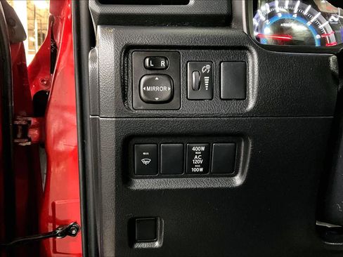 Used 2017 Toyota 4Runner SR5 Premium AWD/4WD image 35