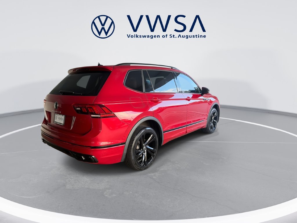 Certified 2024 Volkswagen Tiguan SE R-Line FWD image 8