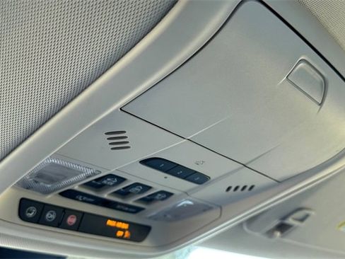 Used 2023 Buick Enclave Avenir w/ Avenir Technology Package image 25