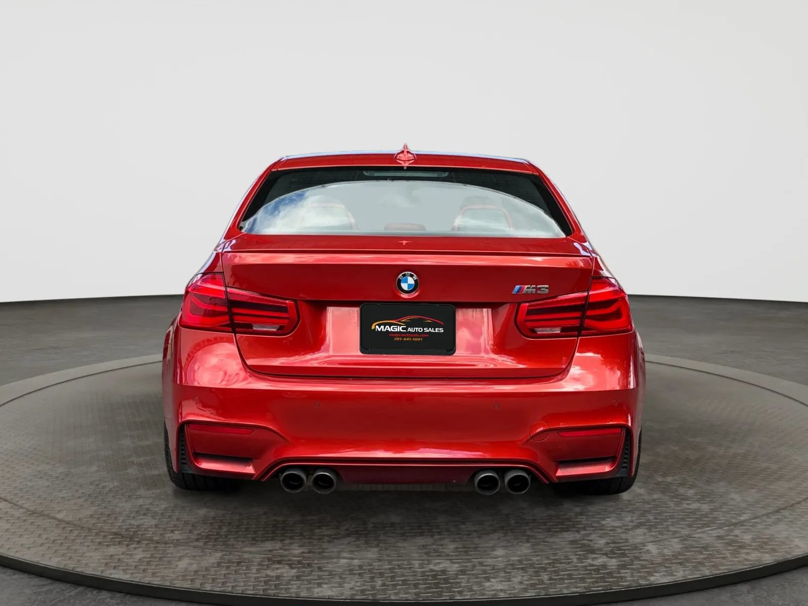 Used 2016 BMW M3 RWD image 9