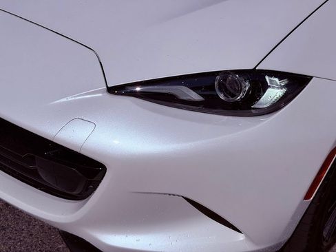 Used 2024 MAZDA MX-5 Miata RF Grand Touring RWD image 12