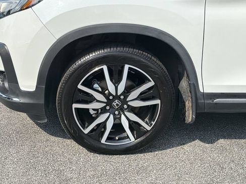 Used 2022 Honda Pilot Touring image 12
