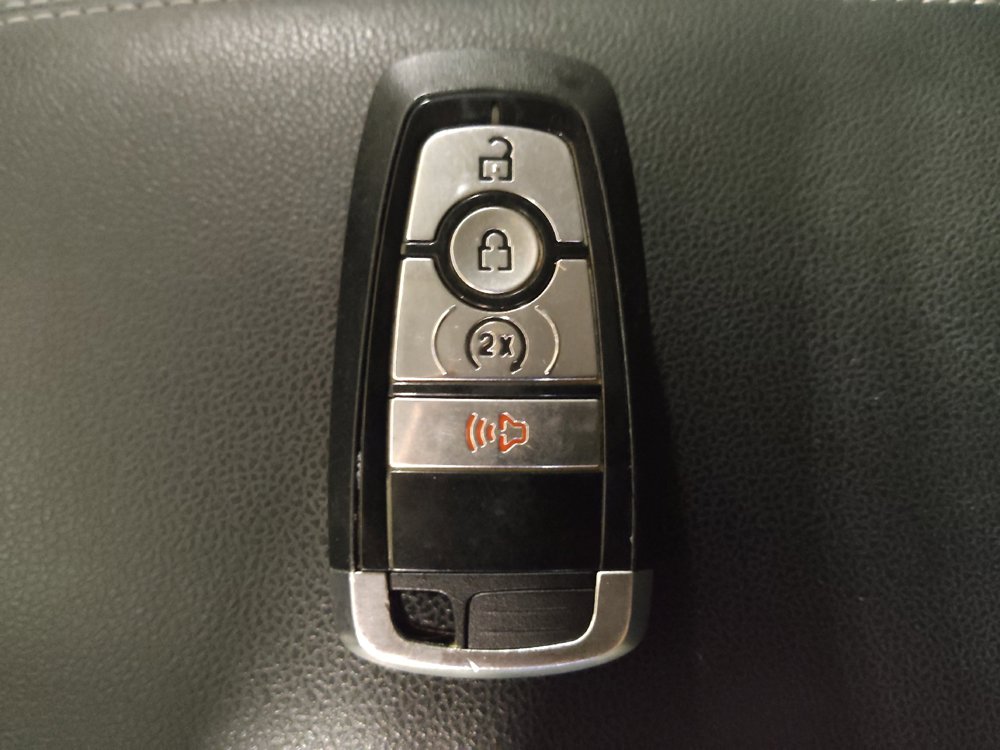 Used 2022 Ford Escape SE w/ Cold Weather Package FWD image 32