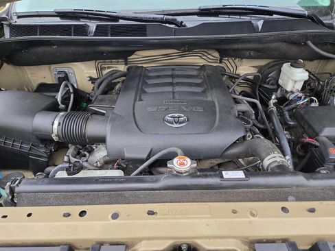 Used 2018 Toyota Tundra SR5 image 33