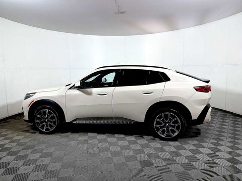Used 2026 BMW X2 xDrive28i w/ Convenience Package AWD/4WD image 4