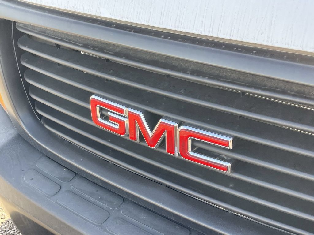 New 2025 GMC Savana 2500 Extended w/ Driver Convenience Package RWD image 30